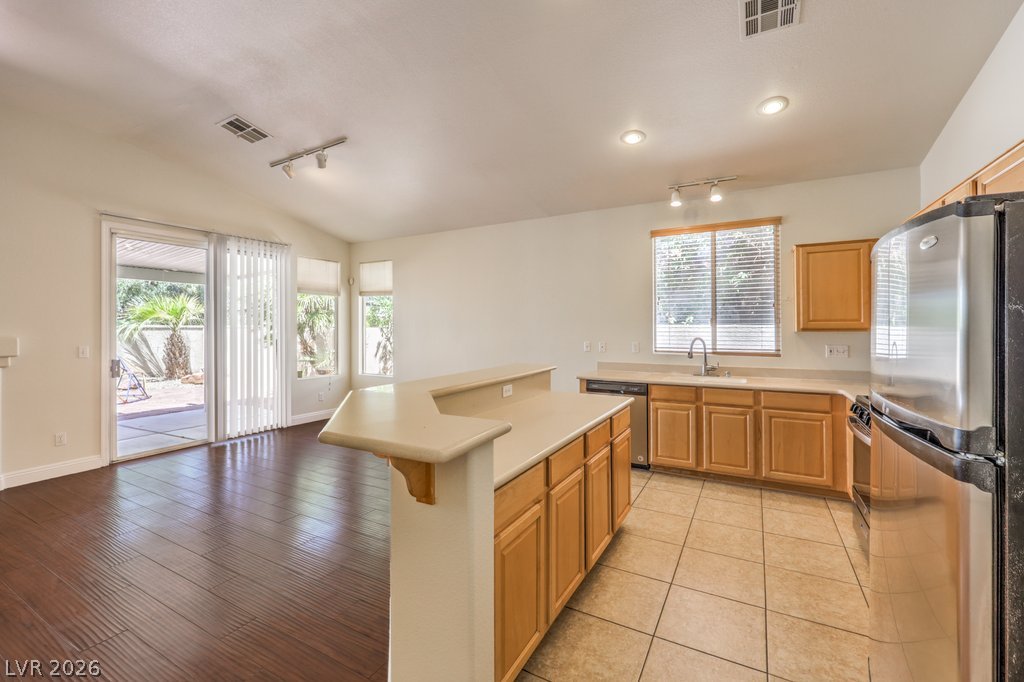 Photo 17 of 39, 3034 Paseo Hills Way