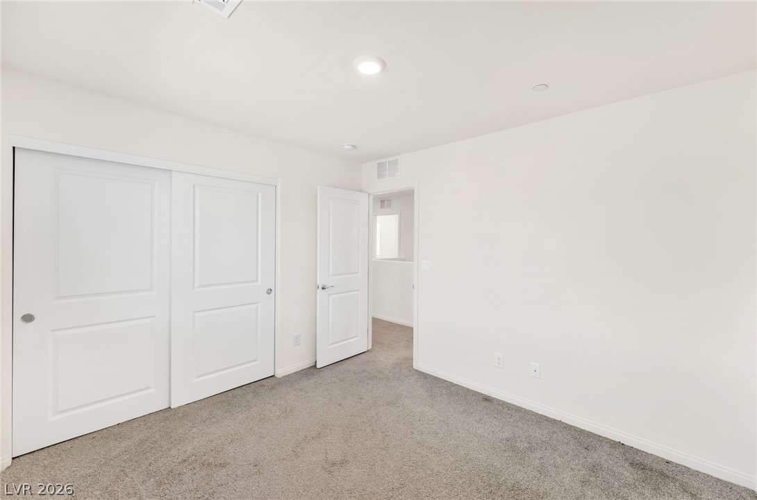 Photo 17 of 28, 10963 Cheshire Woods Avenue