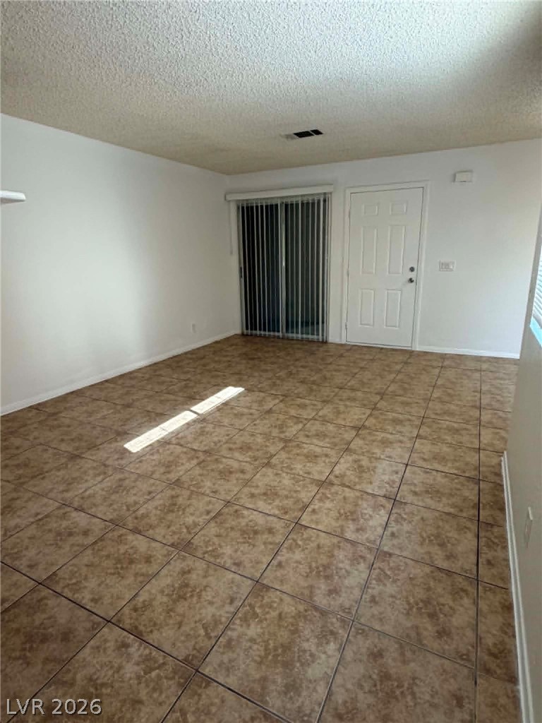 Photo 7 of 28, 215 N Lamb Boulevard #E