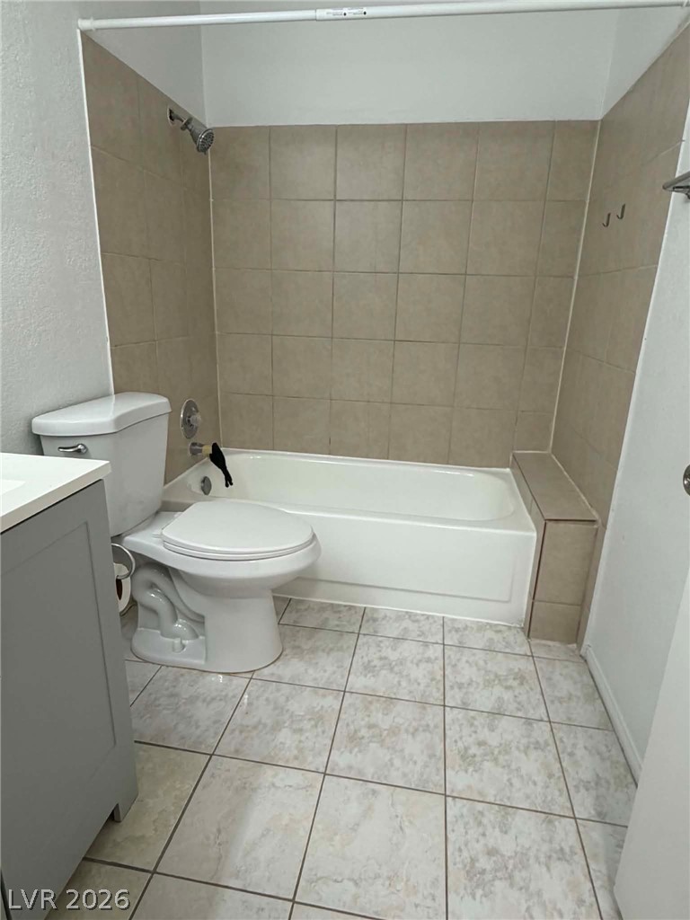 Photo 20 of 28, 215 N Lamb Boulevard #E