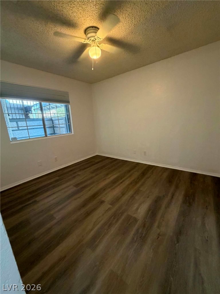 Photo 28 of 28, 215 N Lamb Boulevard #E