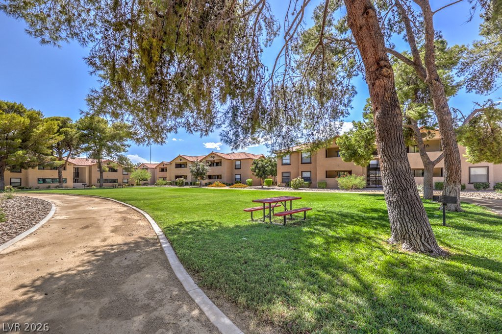 Photo 27 of 29, 2451 N Rainbow Boulevard #2007