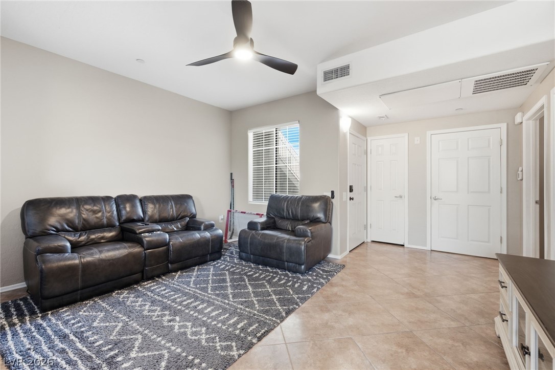 Photo 6 of 34, 6868 Sky Pointe Drive #1073