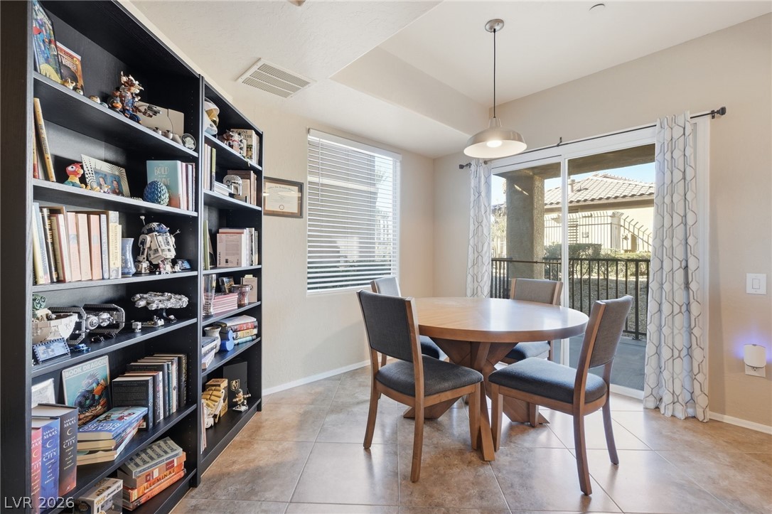 Photo 7 of 34, 6868 Sky Pointe Drive #1073