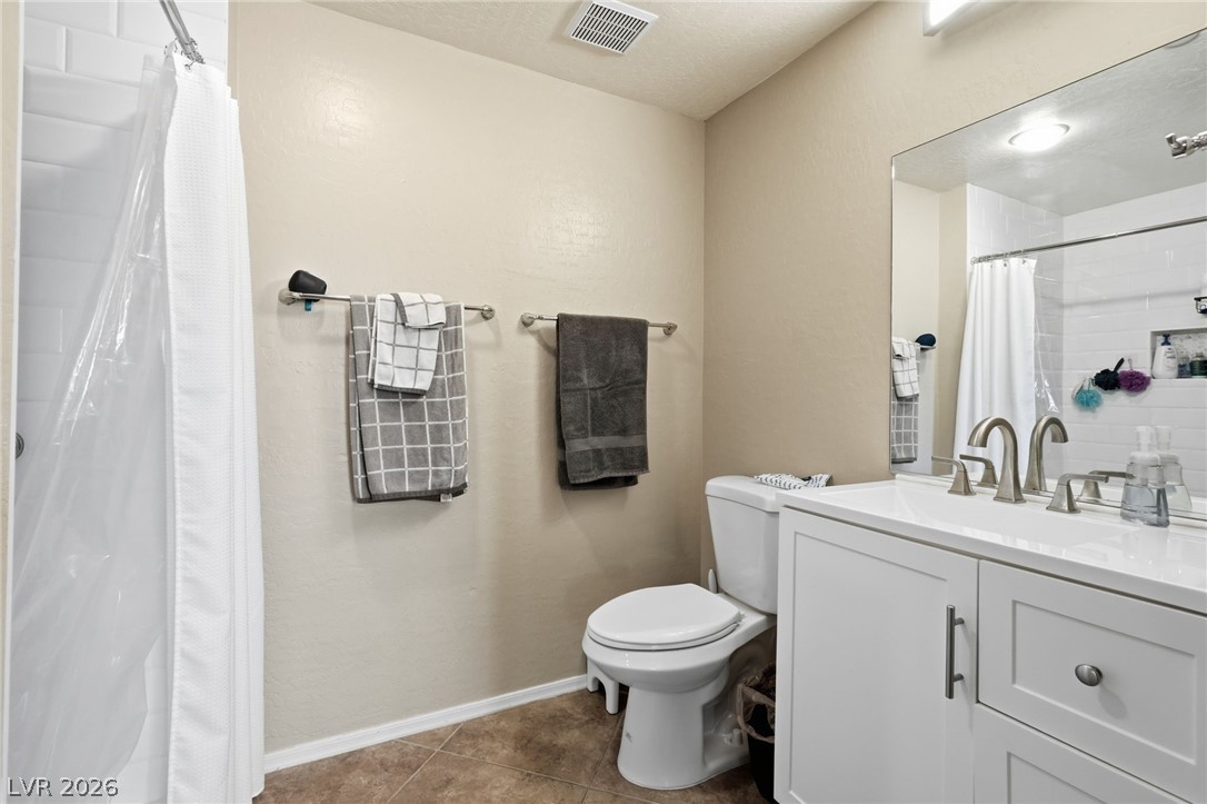 Photo 18 of 34, 6868 Sky Pointe Drive #1073