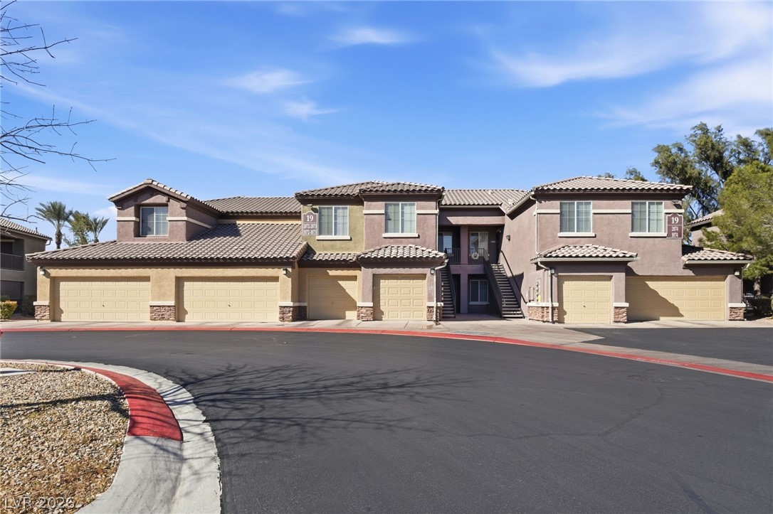 Photo 23 of 34, 6868 Sky Pointe Drive #1073