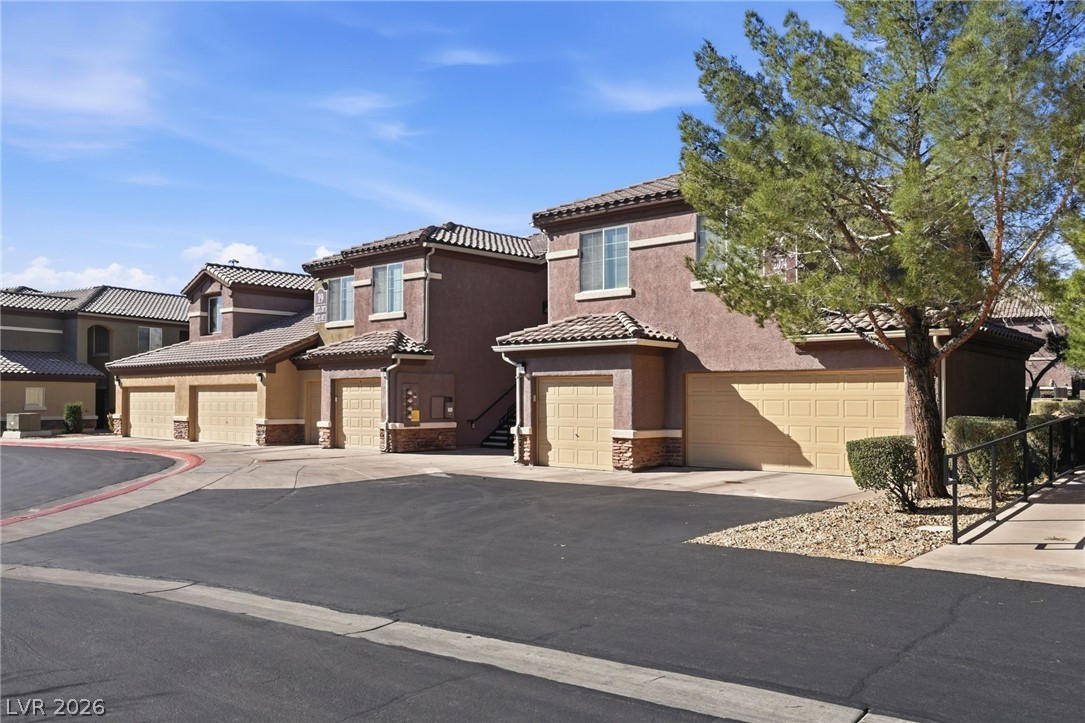 Photo 24 of 34, 6868 Sky Pointe Drive #1073