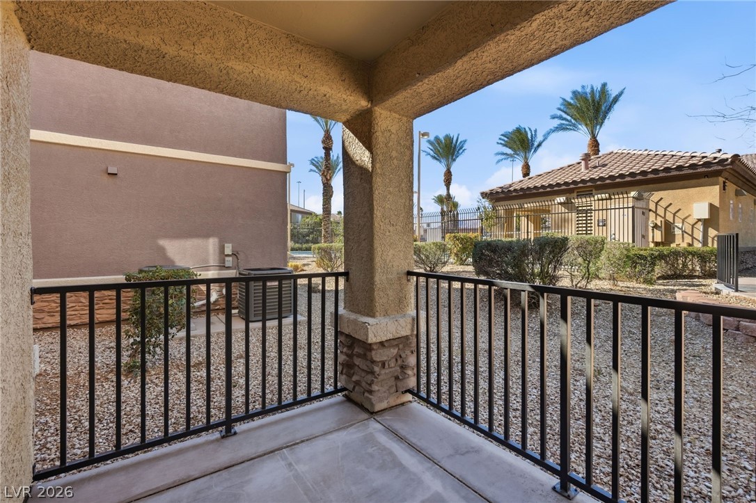 Photo 30 of 34, 6868 Sky Pointe Drive #1073