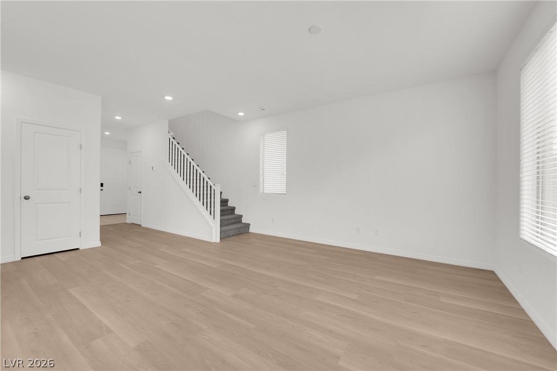Photo 7 of 38, 5803 W Haleh Avenue