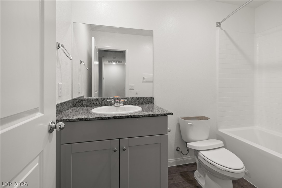 Photo 8 of 13, 4117 Venus Falls Avenue #69