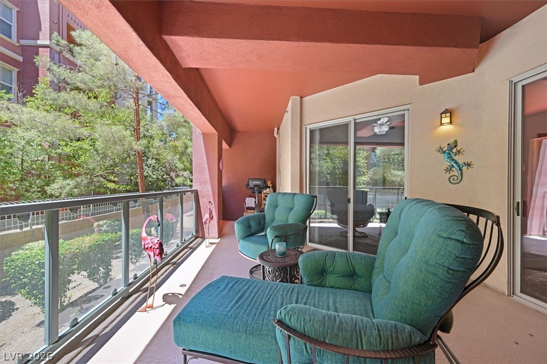 Photo 14 of 36, 59 E Agate Avenue #206