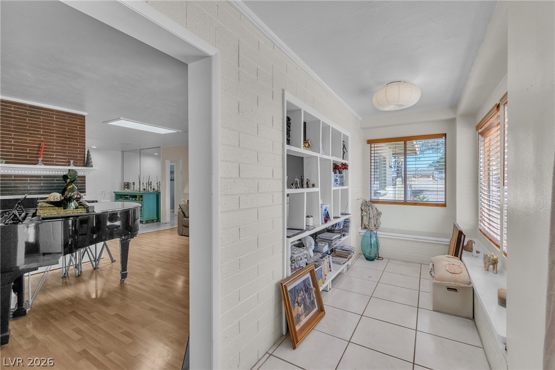 Photo 5 of 1567 Shadow Mountain Place