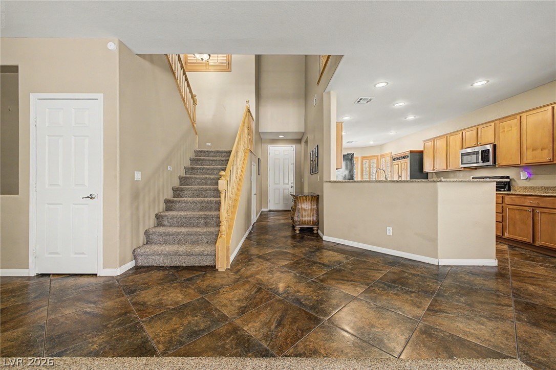 Photo 5 of 4104 Lancaster Falls Avenue