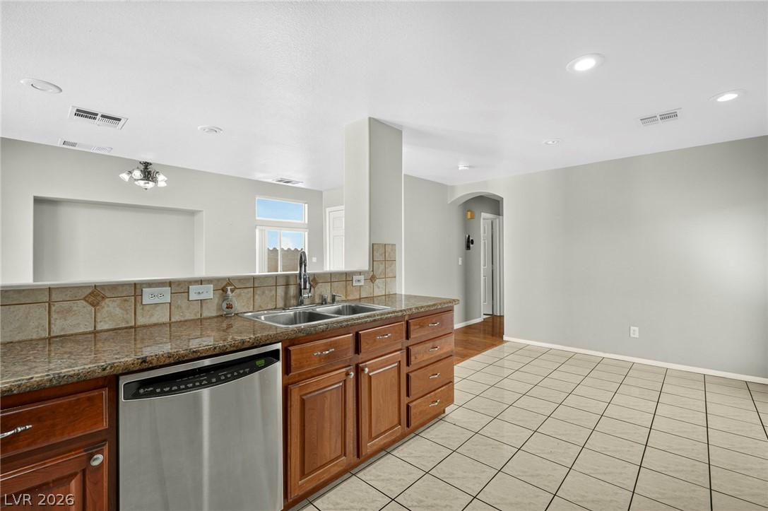 Photo 10 of 35, 5883 Glory Canyon Way