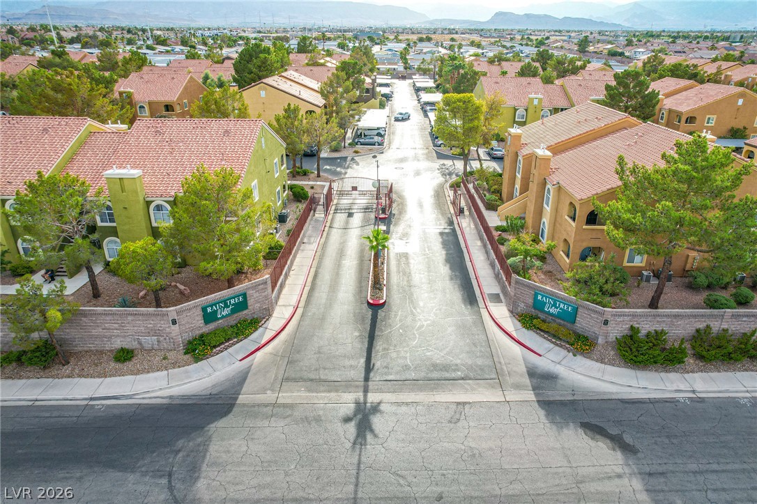 Photo 24 of 26, 7950 W Flamingo Road #2052