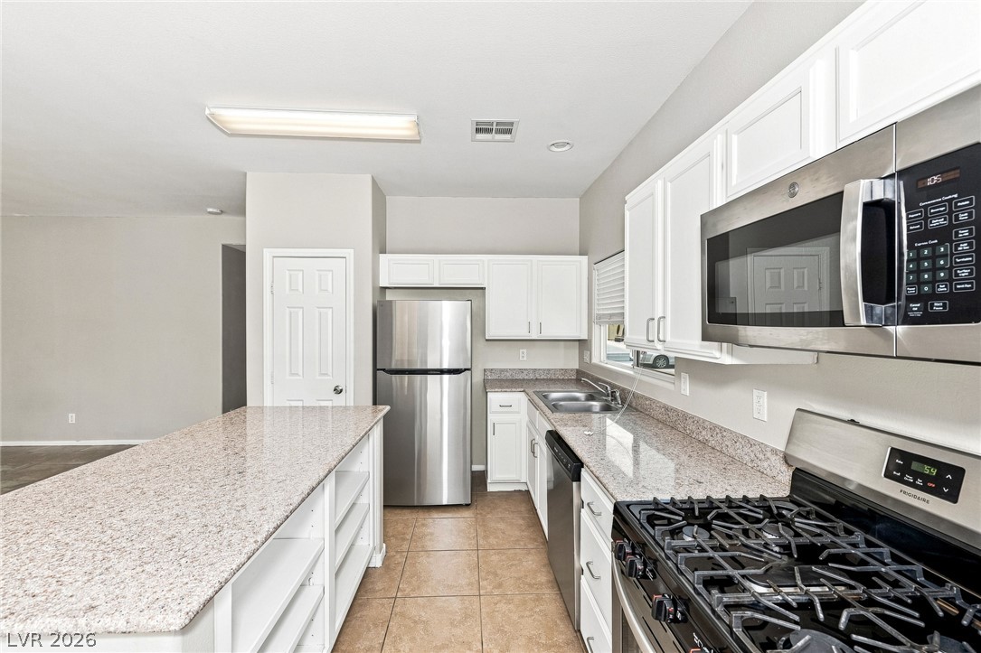 Photo 7 of 22, 6020 Gum Springs Street