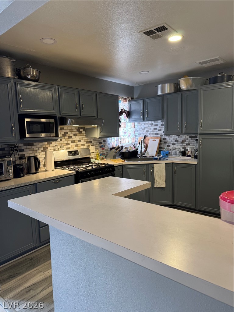 Photo 7 of 24, 3643 Indios Avenue