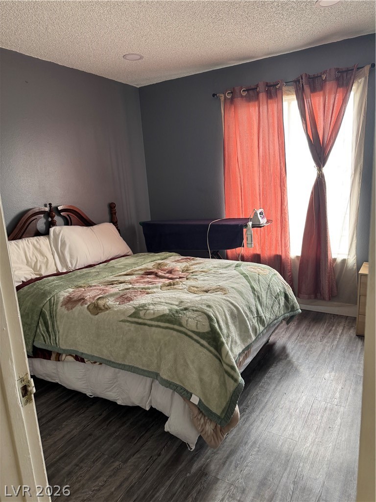 Photo 12 of 24, 3643 Indios Avenue