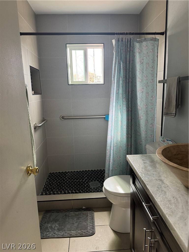 Photo 15 of 24, 3643 Indios Avenue