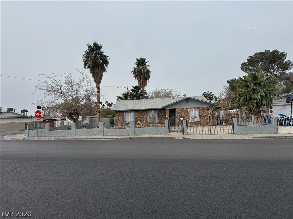 Photo 2 of 3643 Indios Avenue