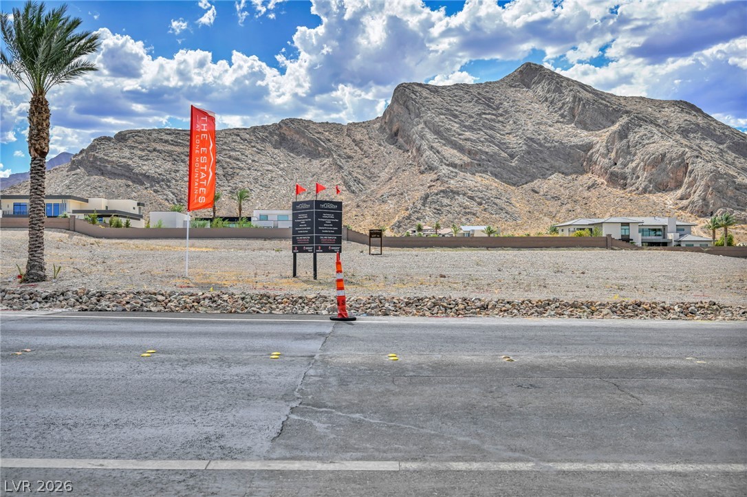 Photo 4 of 4141 N Grand Canyon Drive
