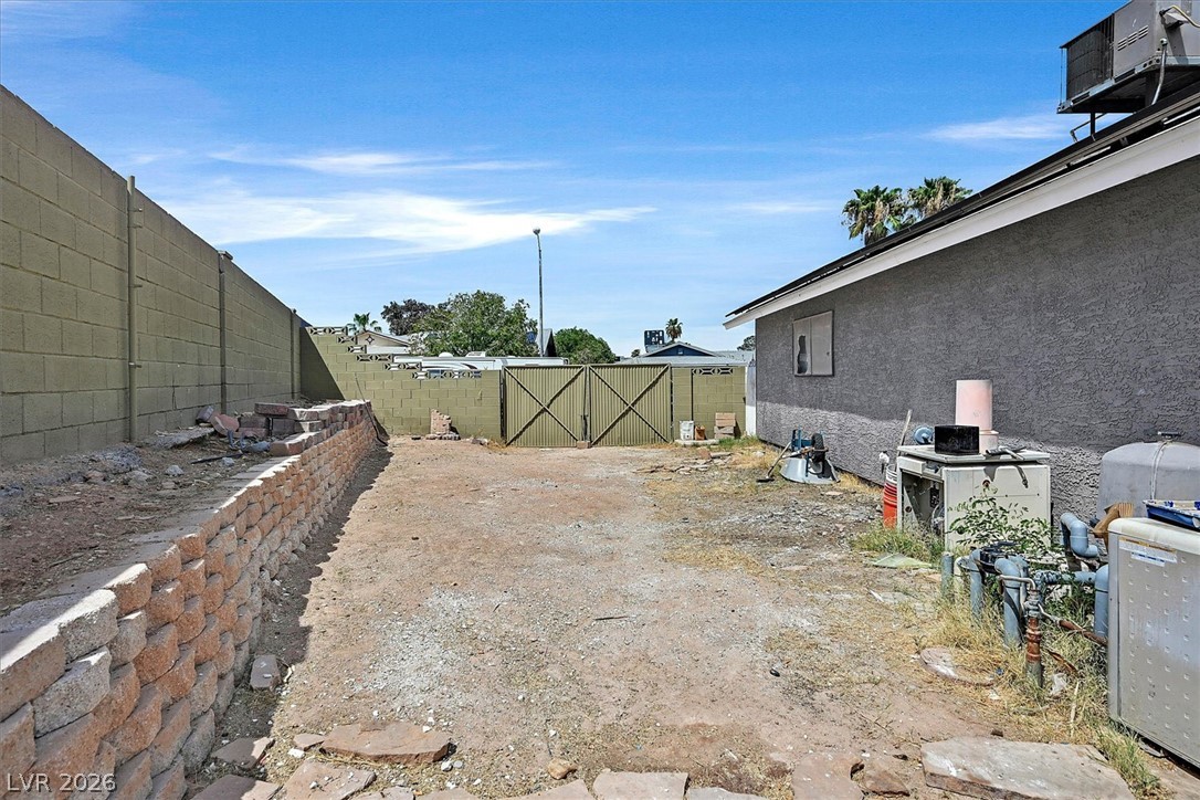 Photo 25 of 25, 4301 El Esteban Way