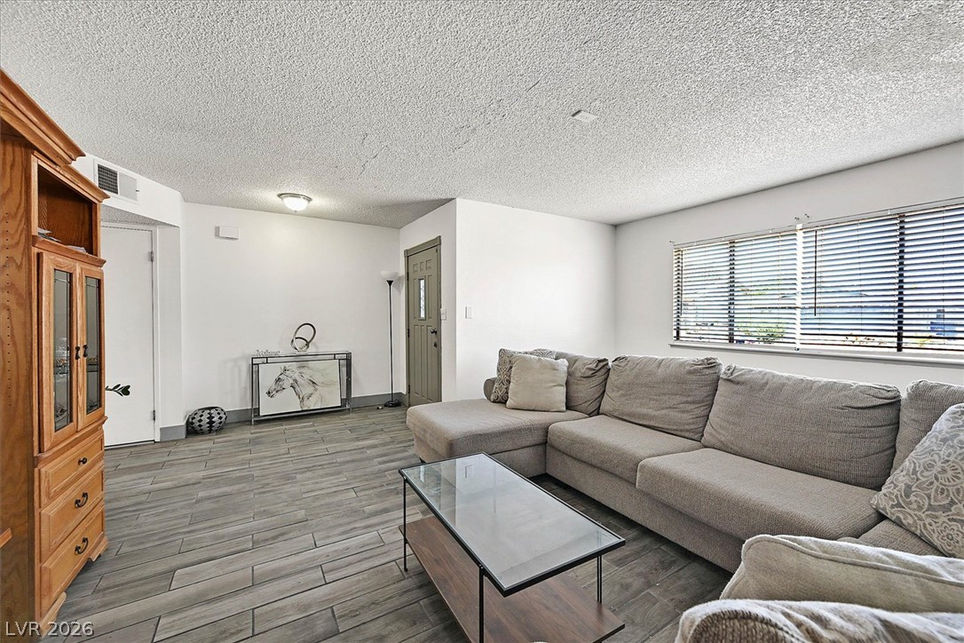Photo 12 of 25, 4301 El Esteban Way