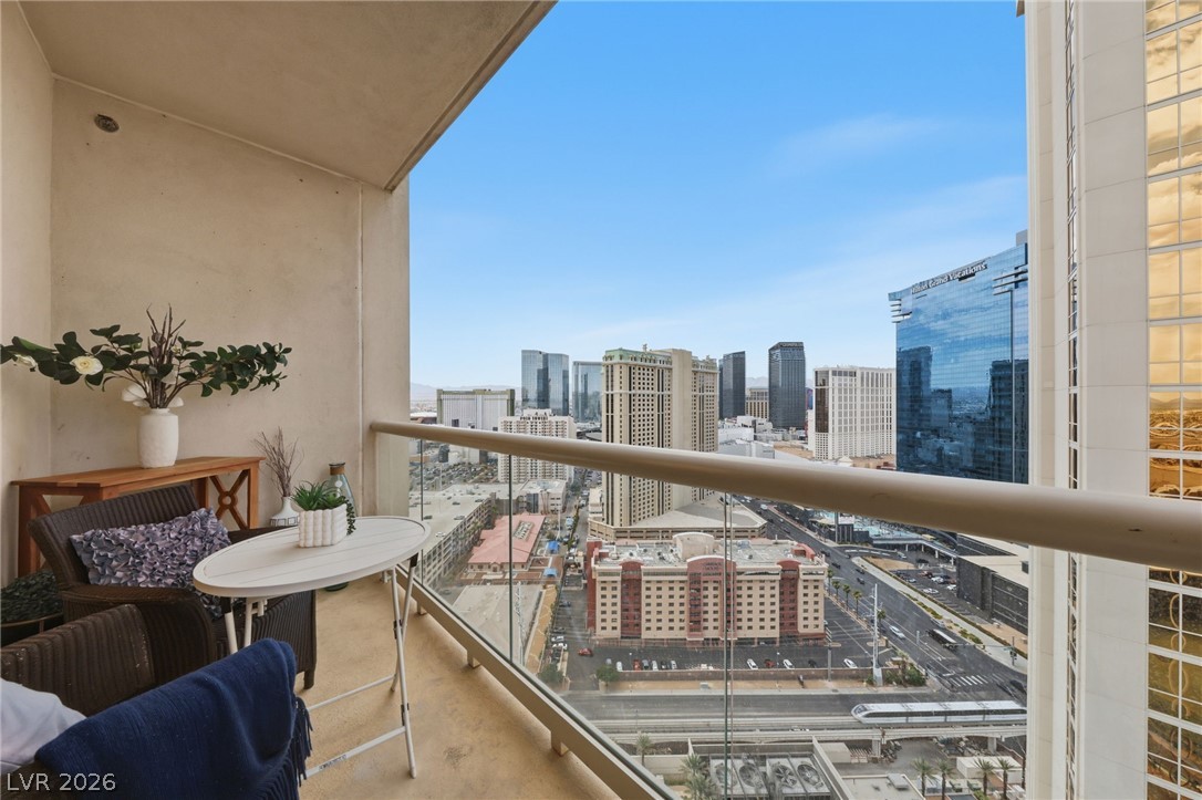 Photo 2 of 135 E Harmon Avenue #2721