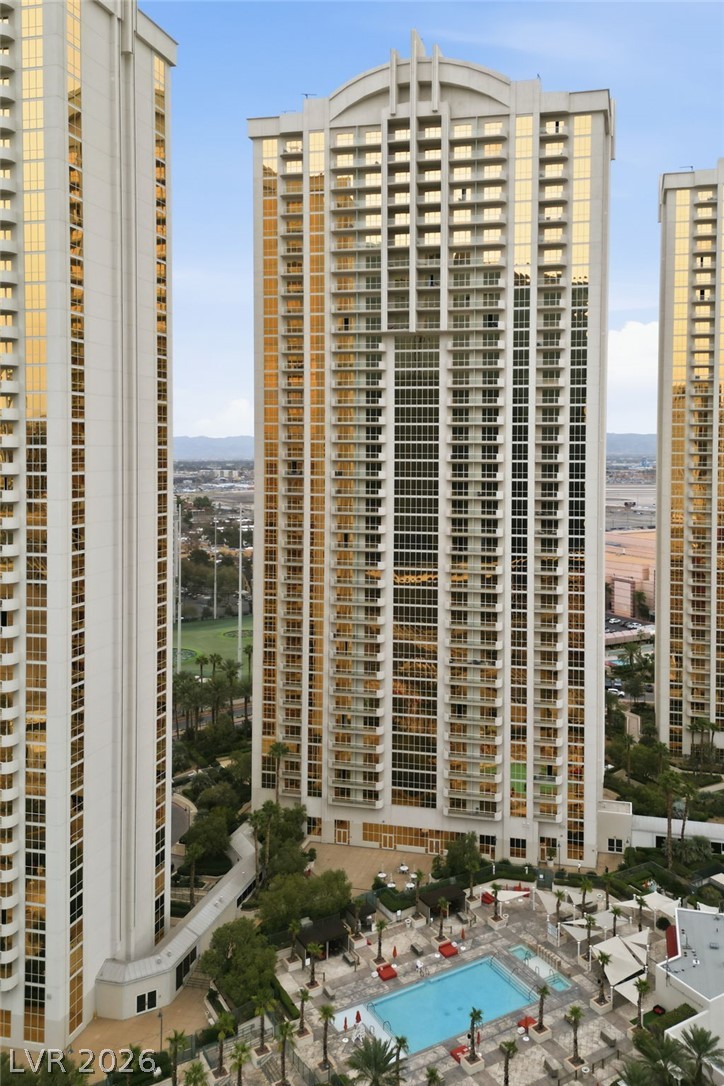 Photo 37 of 49, 135 E Harmon Avenue #2721