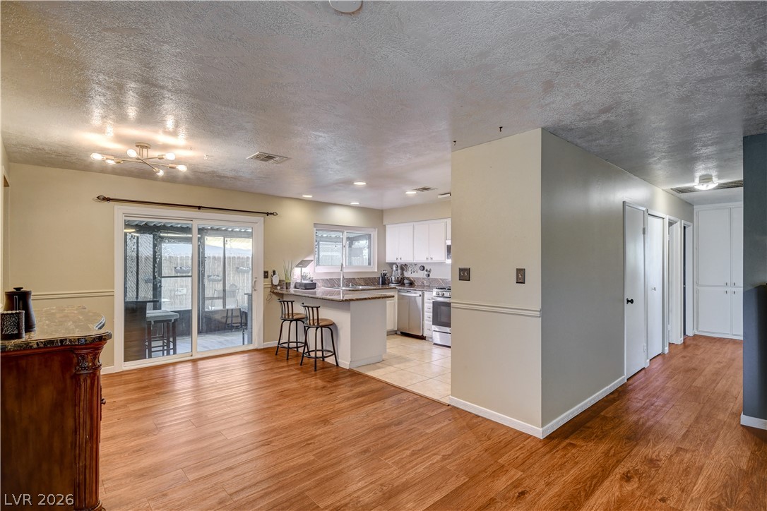 Photo 9 of 46, 1102 Arapaho Way