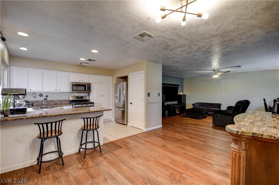 Photo 8 of 46, 1102 Arapaho Way