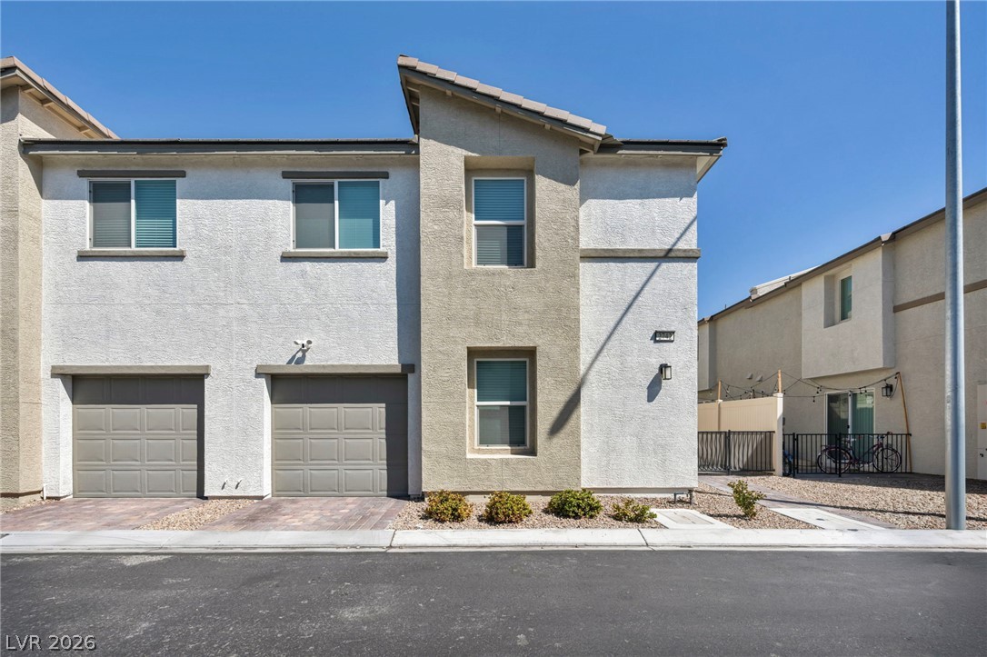Photo 7 of 39, 2742 Champagne Gold Avenue