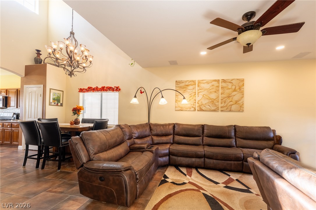 Photo 6 of 33, 8859 Keywood Street