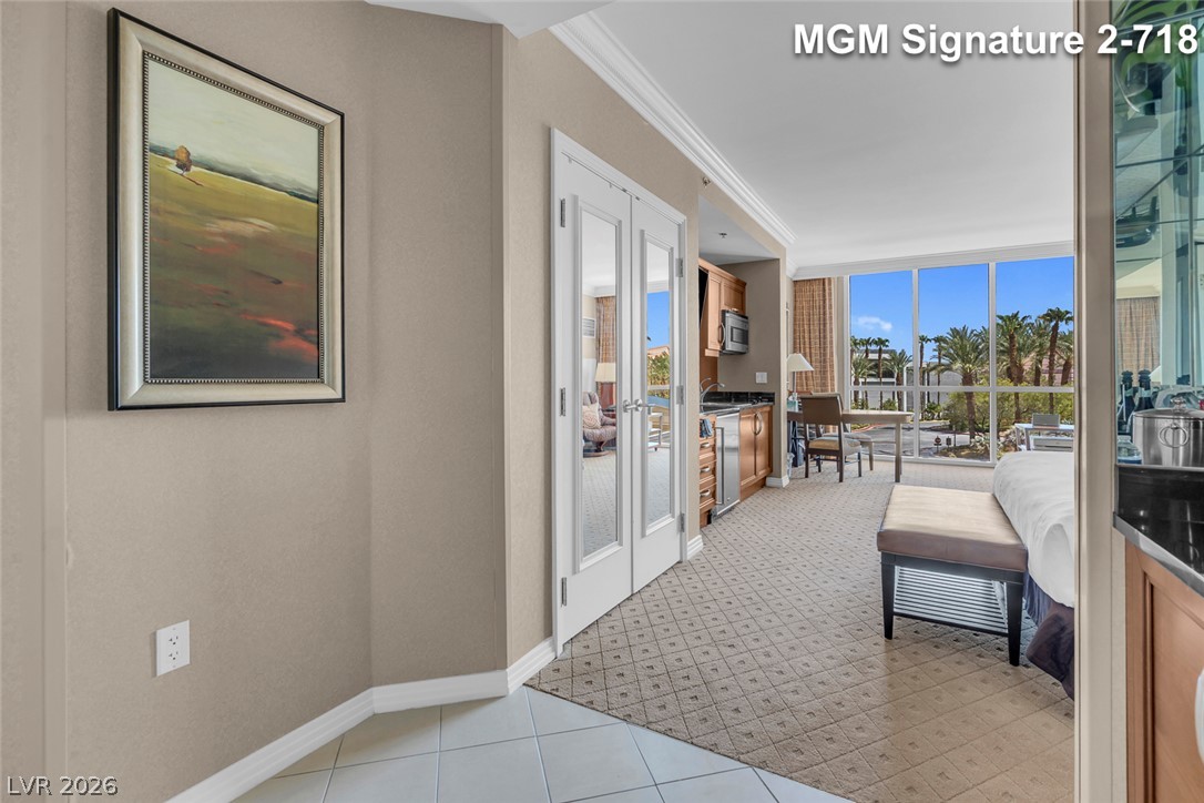 Photo 6 of 41, 135 E Harmon Avenue #218