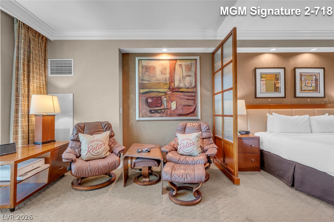 Photo 19 of 41, 135 E Harmon Avenue #218