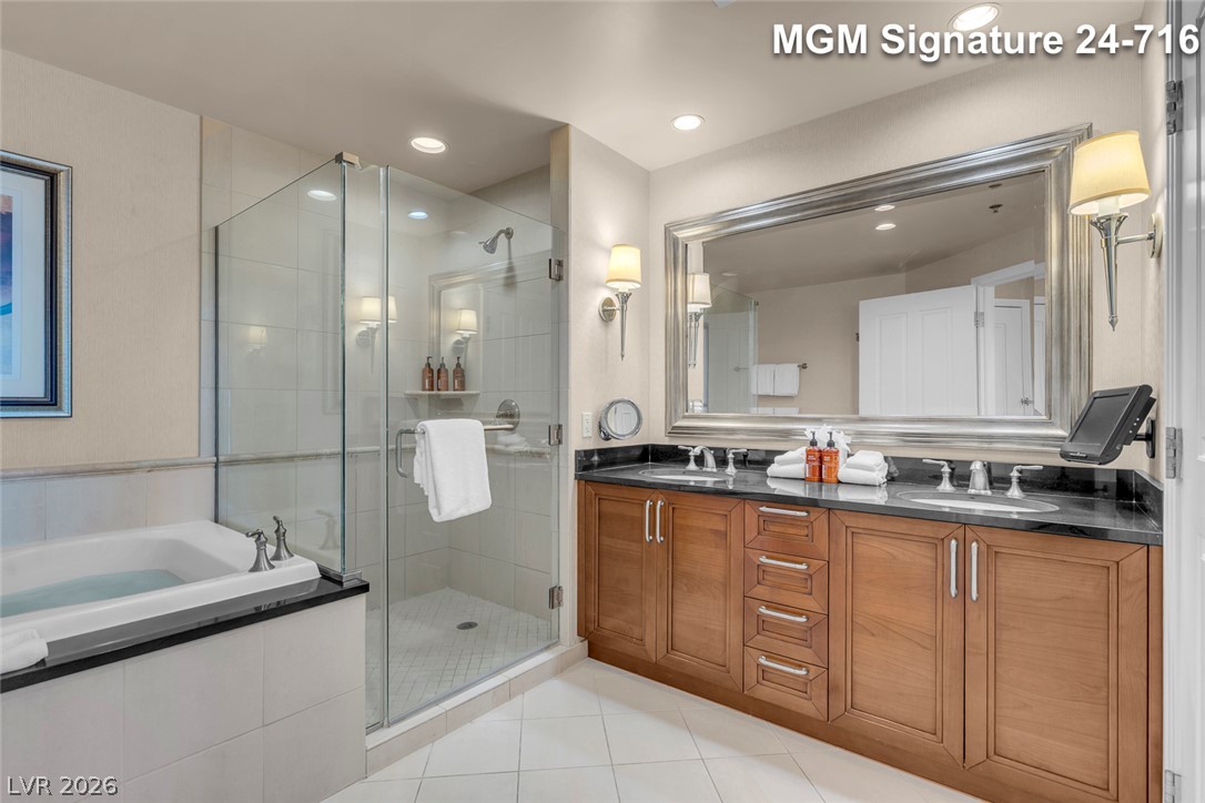 Photo 35 of 50, 135 E Harmon Avenue #2416