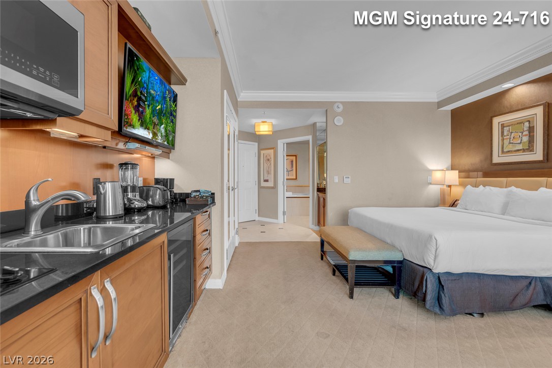 Photo 31 of 50, 135 E Harmon Avenue #2416