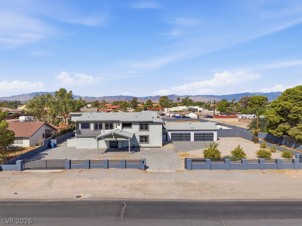 Photo 4 of 7061 S Valley View Boulevard
