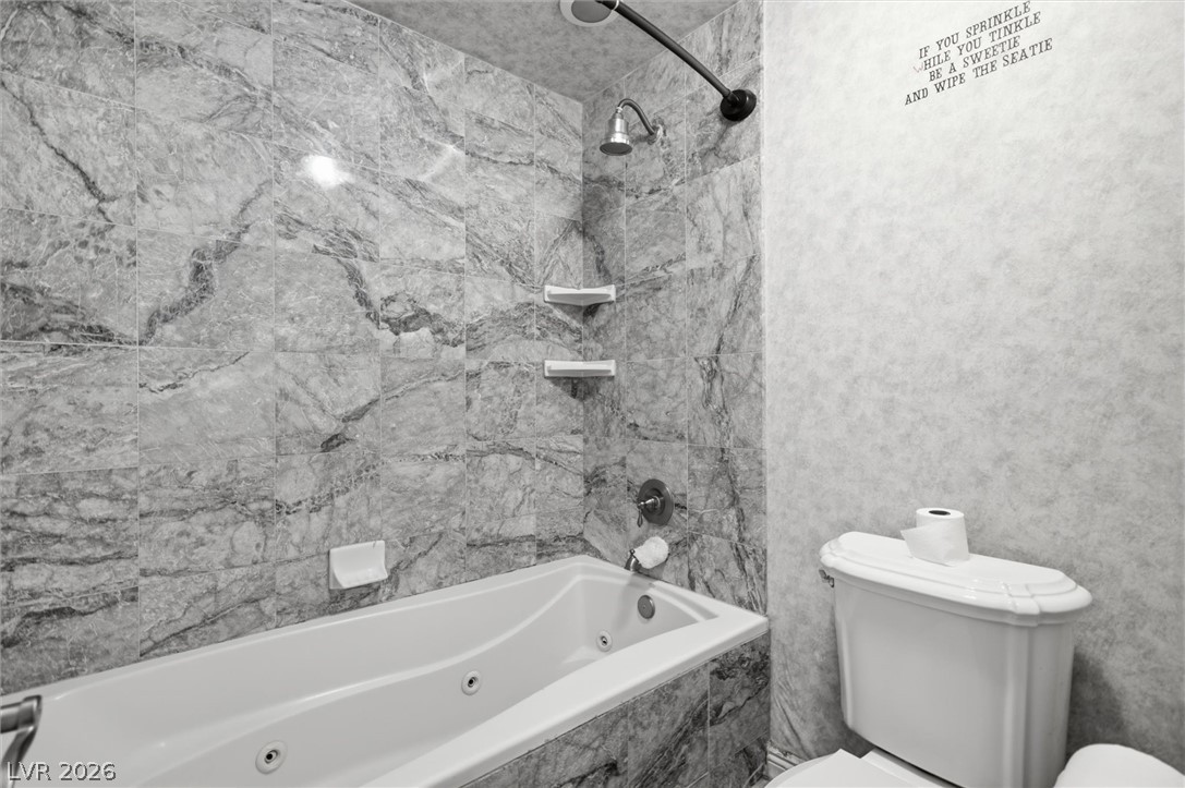Photo 33 of 48, 3075 Rosanna Street