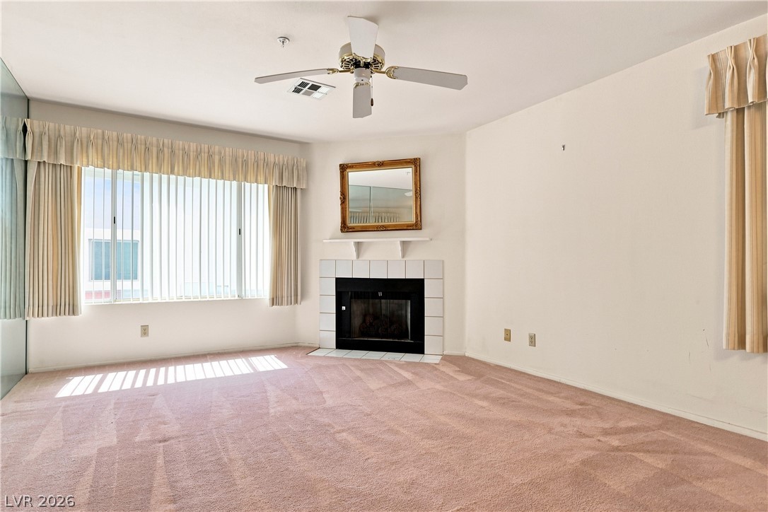 Photo 4 of 2008 Mesquite Lane #105