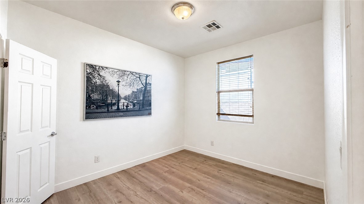 Photo 7 of 20, 2723 Chinaberry Hill Street