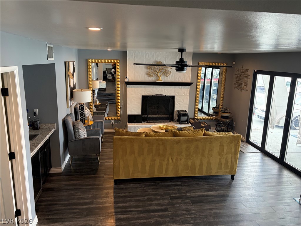 Photo 6 of 24, 8765 Beluga Way