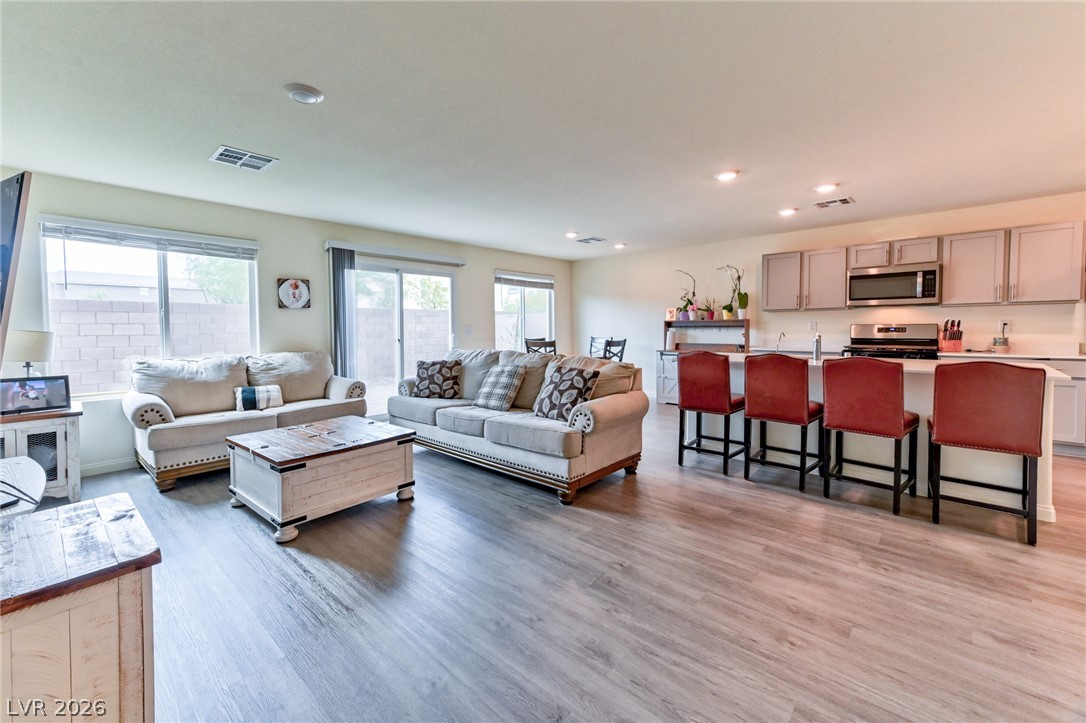 Photo 3 of 10395 Luna Mezzo Street