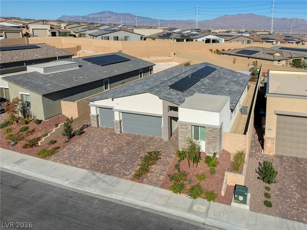 6104 Avery Pointe Street, Las Vegas 89166