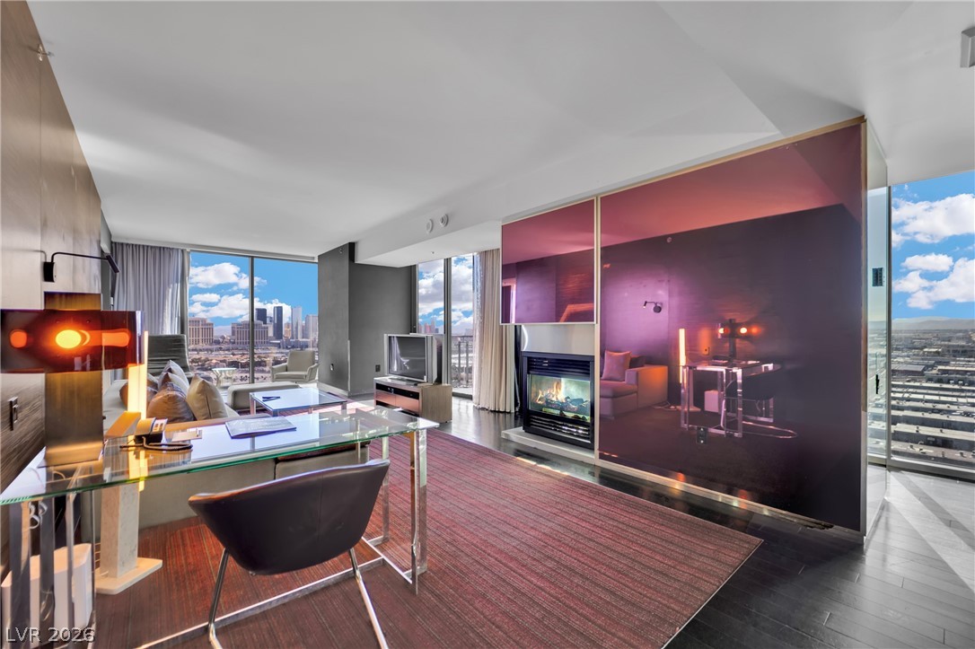Photo 2 of 4381 W Flamingo Road #2022