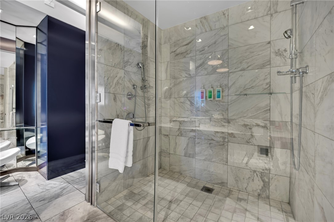 Photo 22 of 71, 4381 W Flamingo Road #2022