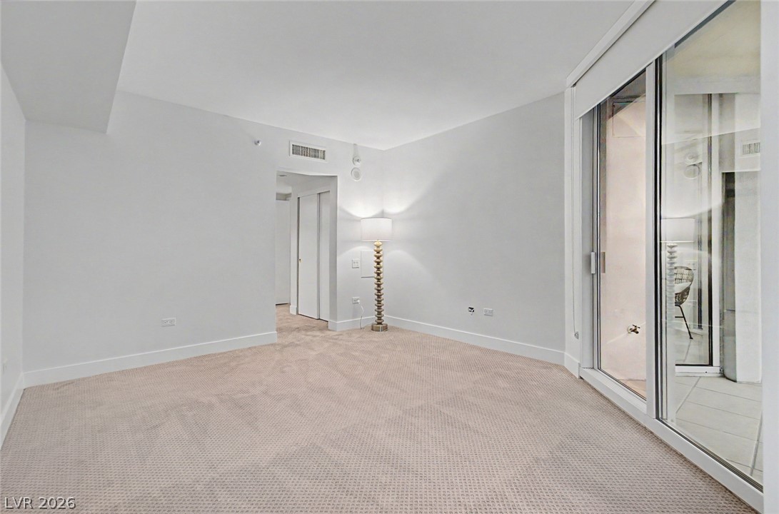 Photo 10 of 21, 2877 Paradise Road #906