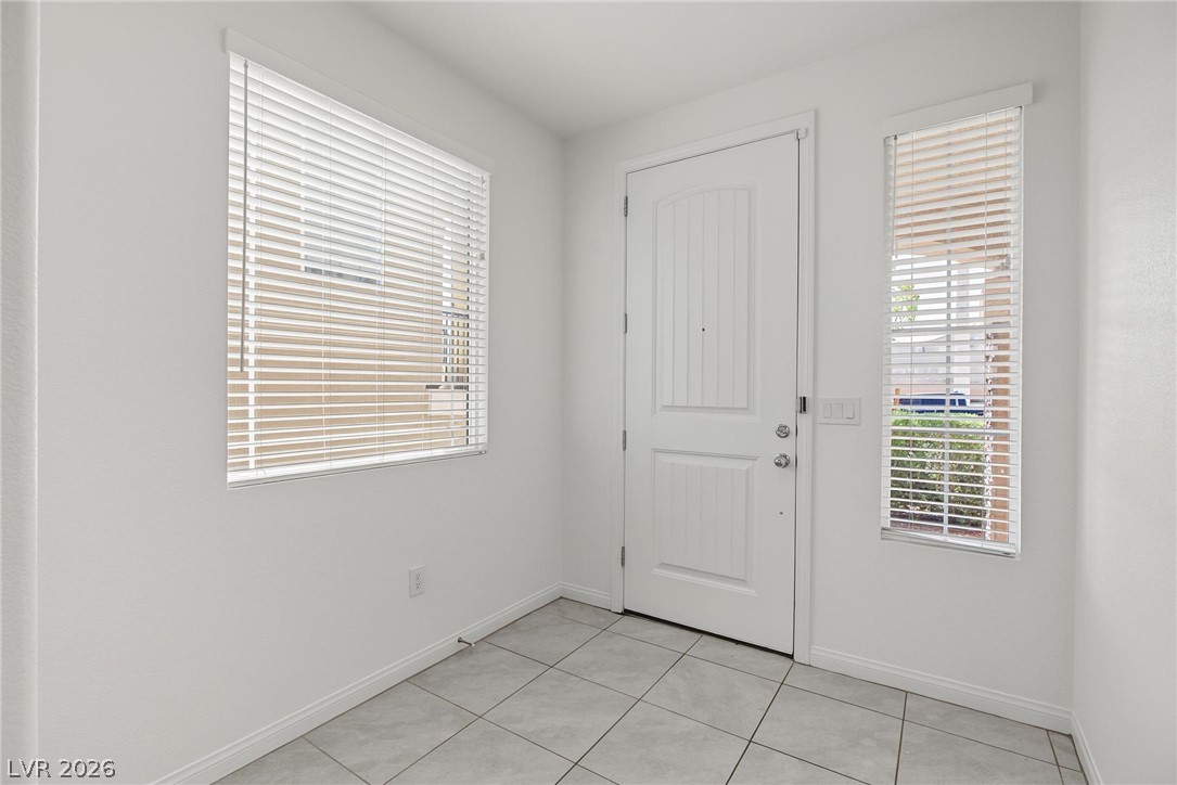 Photo 3 of 10421 Lorca Major Street