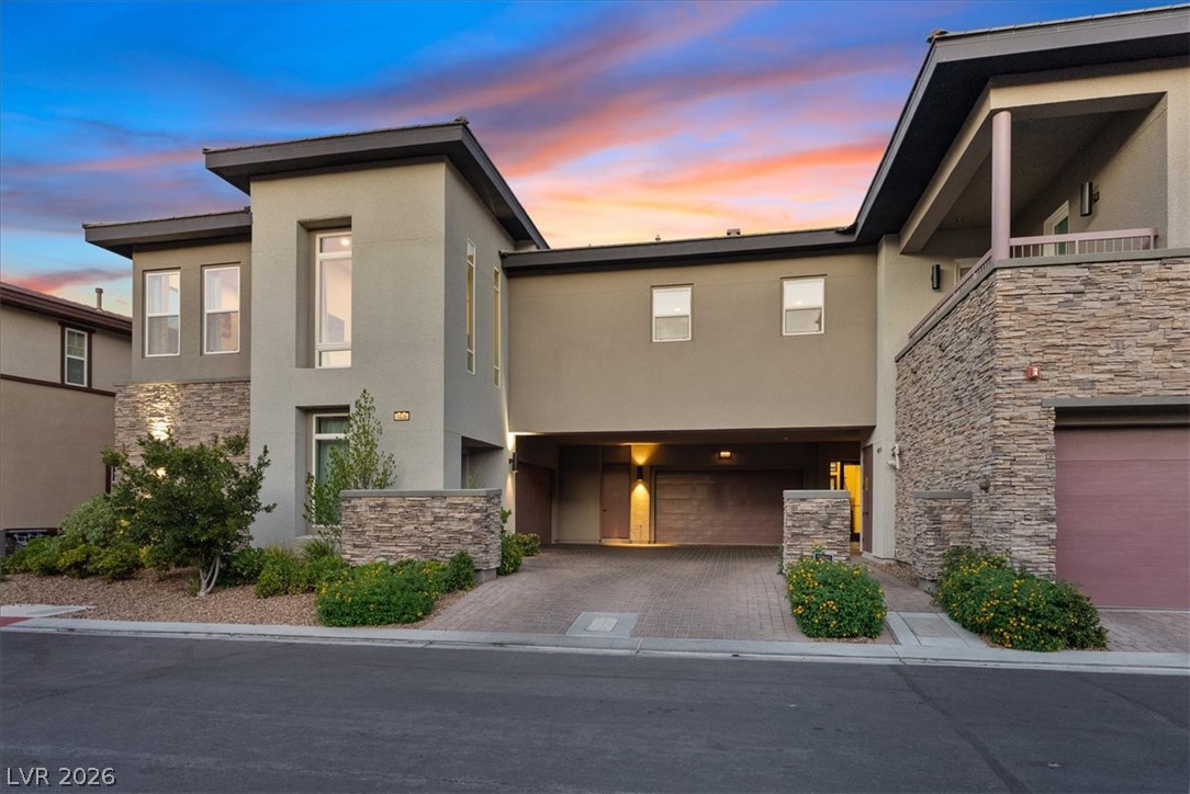 Photo 2 of 11280 Granite Ridge Drive #1035