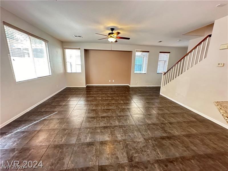 Photo 5 of 545 NEWBERRY SPRINGS Drive